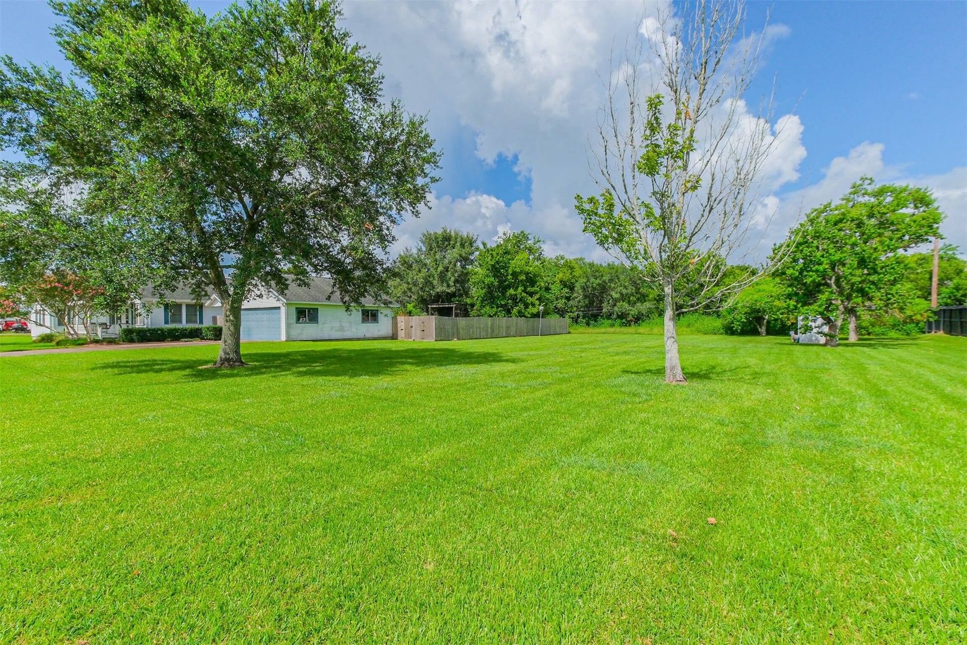 3524 Charles Avenue, Pearland, TX 77584