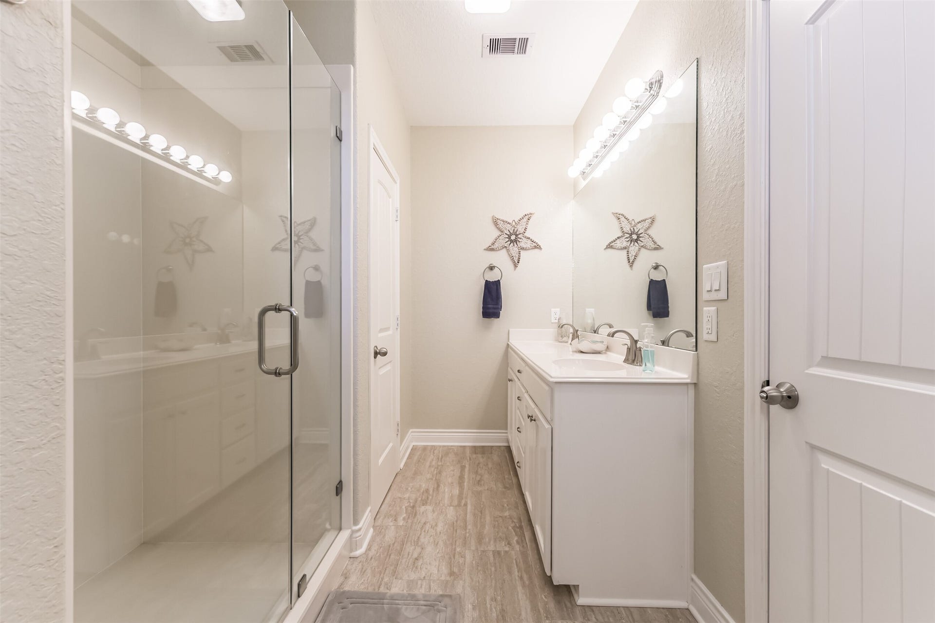 4018 Fort Bend Drive, Galveston, TX 77554 4018 Fort Bend Drive, Galveston, TX 77554