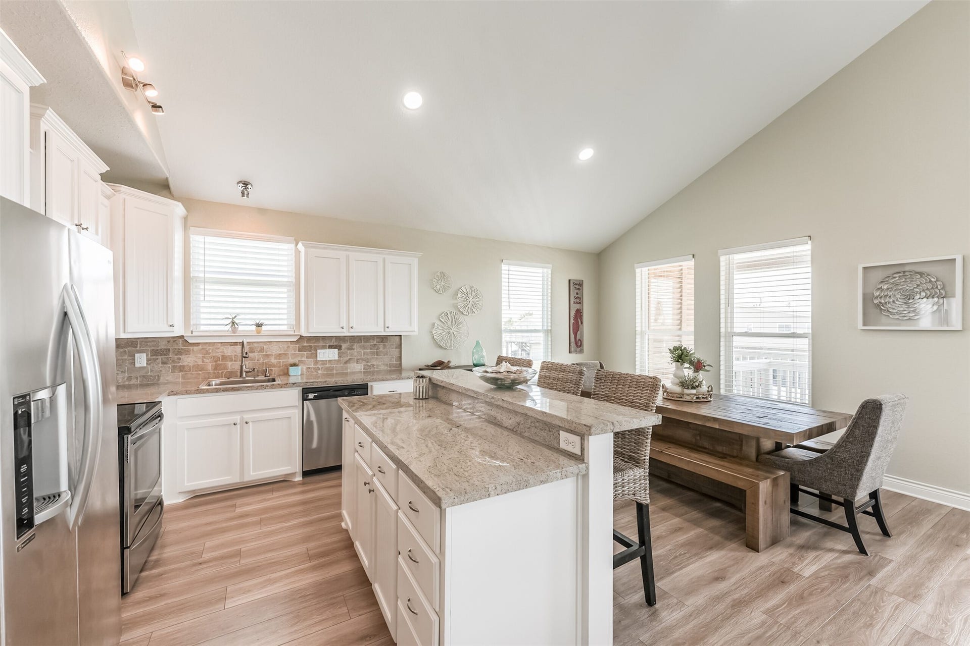 4018 Fort Bend Drive, Galveston, TX 77554 4018 Fort Bend Drive, Galveston, TX 77554