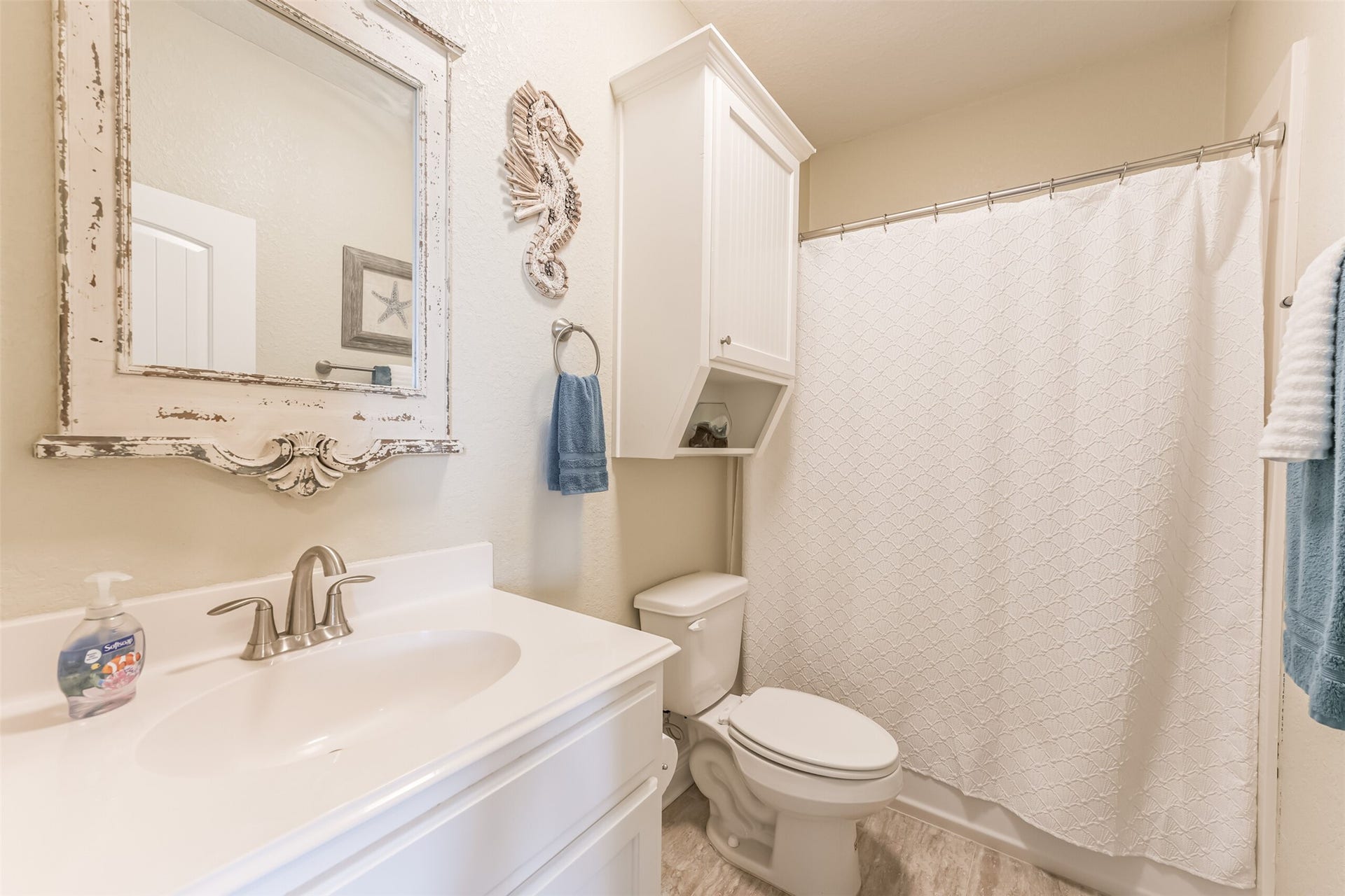 4018 Fort Bend Drive, Galveston, TX 77554 4018 Fort Bend Drive, Galveston, TX 77554