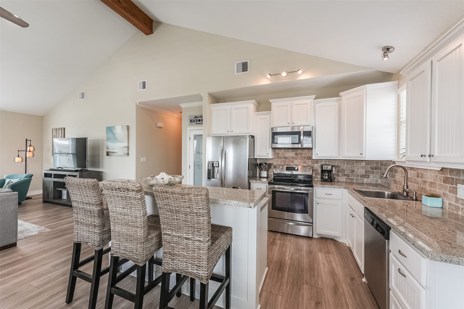 4018 Fort Bend Drive, Galveston, TX 77554 4018 Fort Bend Drive, Galveston, TX 77554