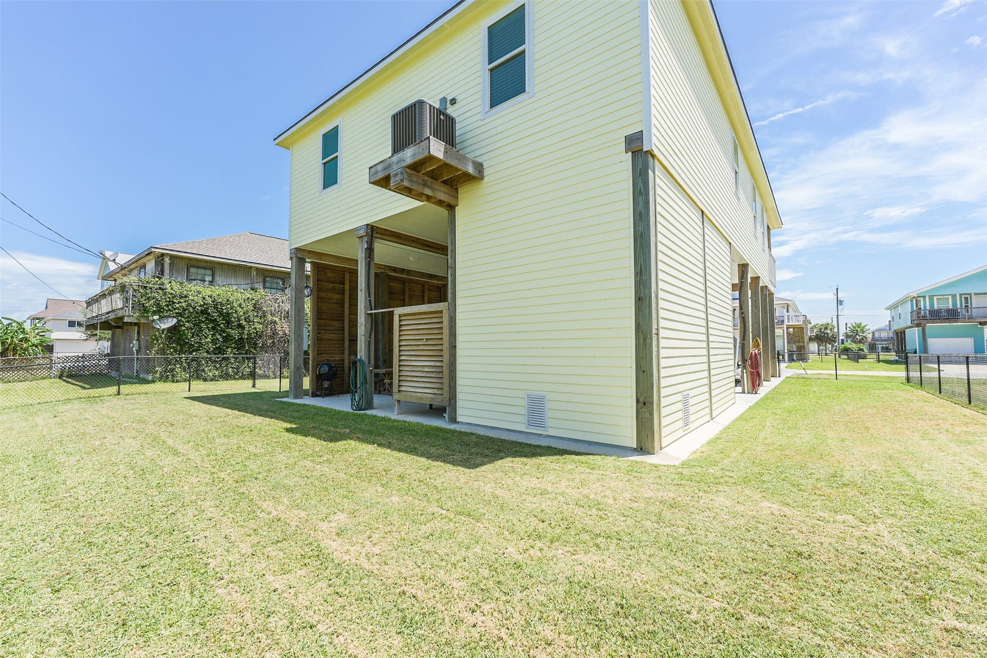 4018 Fort Bend Drive, Galveston, TX 77554 4018 Fort Bend Drive, Galveston, TX 77554