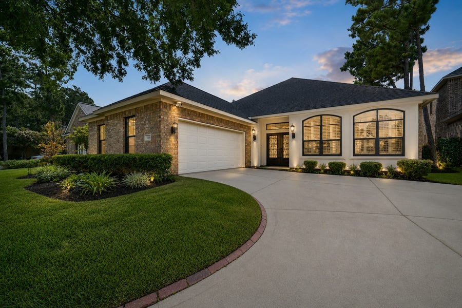 Property photo for 3115 Canyon Oak Court, Houston, TX