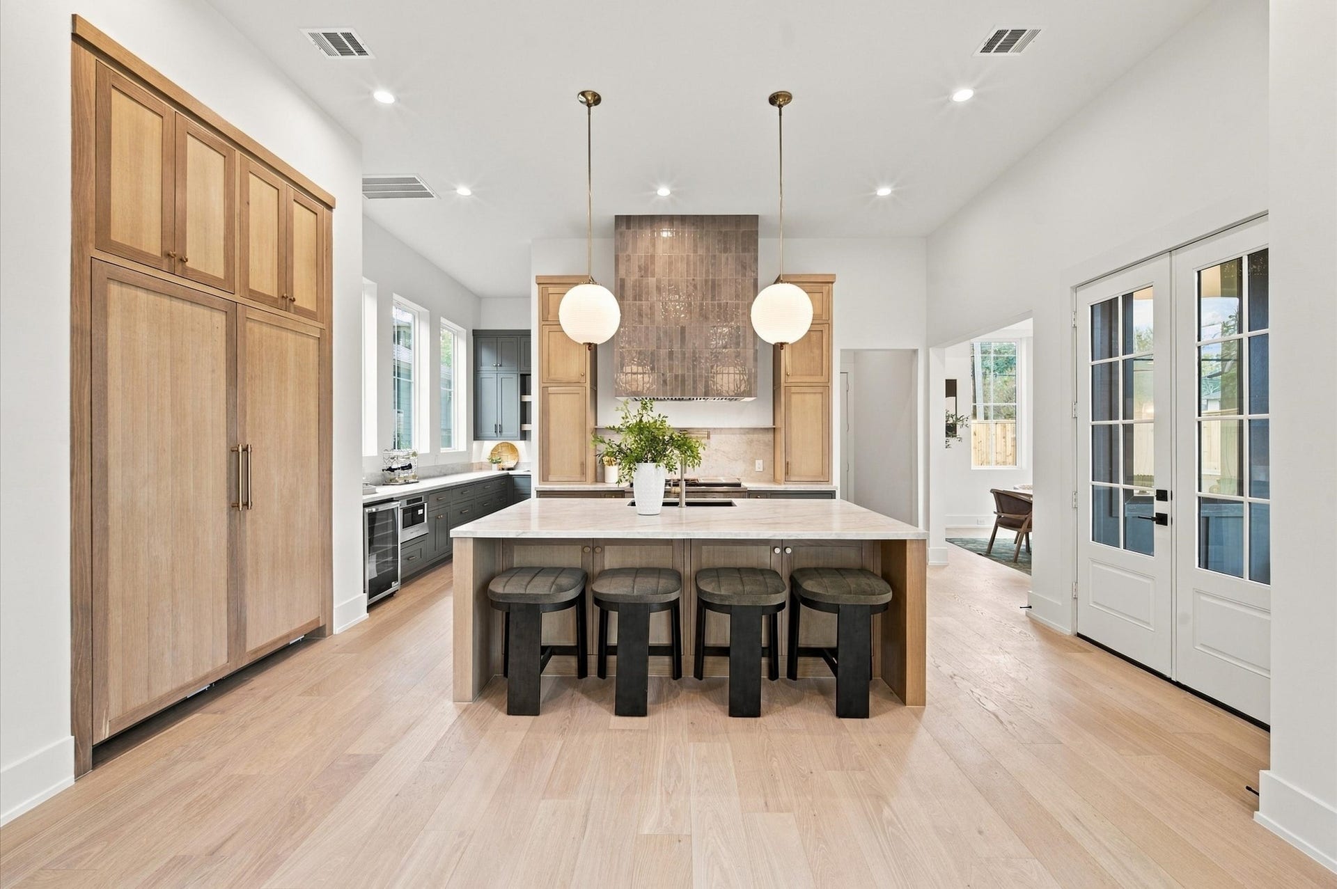 248 W 22nd Street, Houston, TX 77008 248 W 22nd Street, Houston, TX 77008