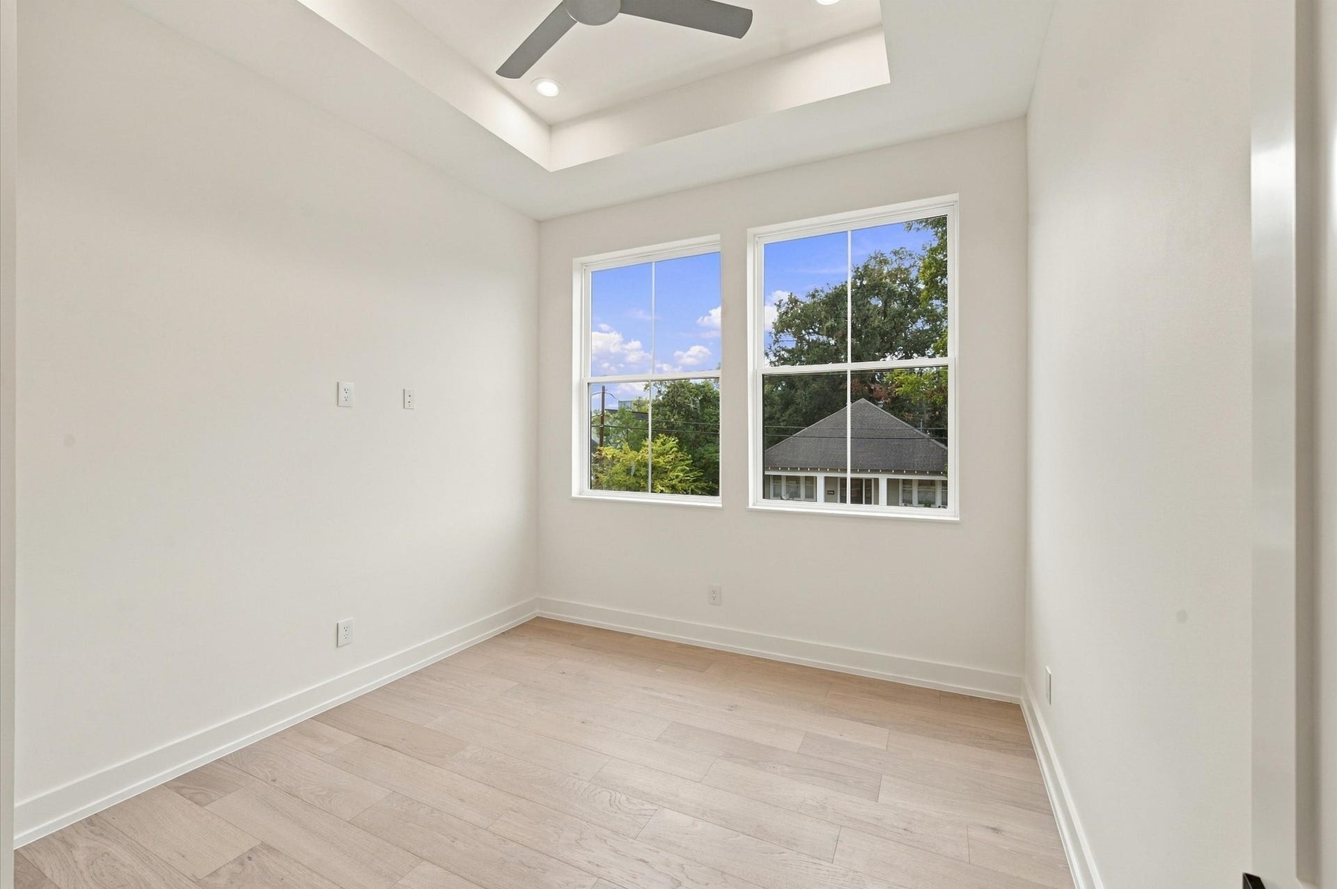 248 W 22nd Street, Houston, TX 77008 248 W 22nd Street, Houston, TX 77008