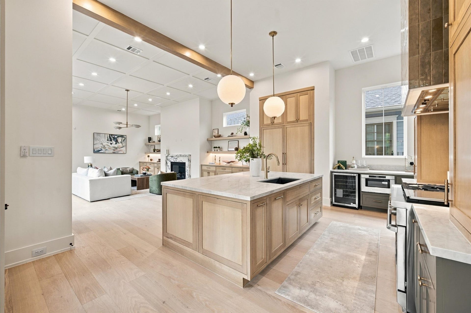 248 W 22nd Street, Houston, TX 77008 248 W 22nd Street, Houston, TX 77008