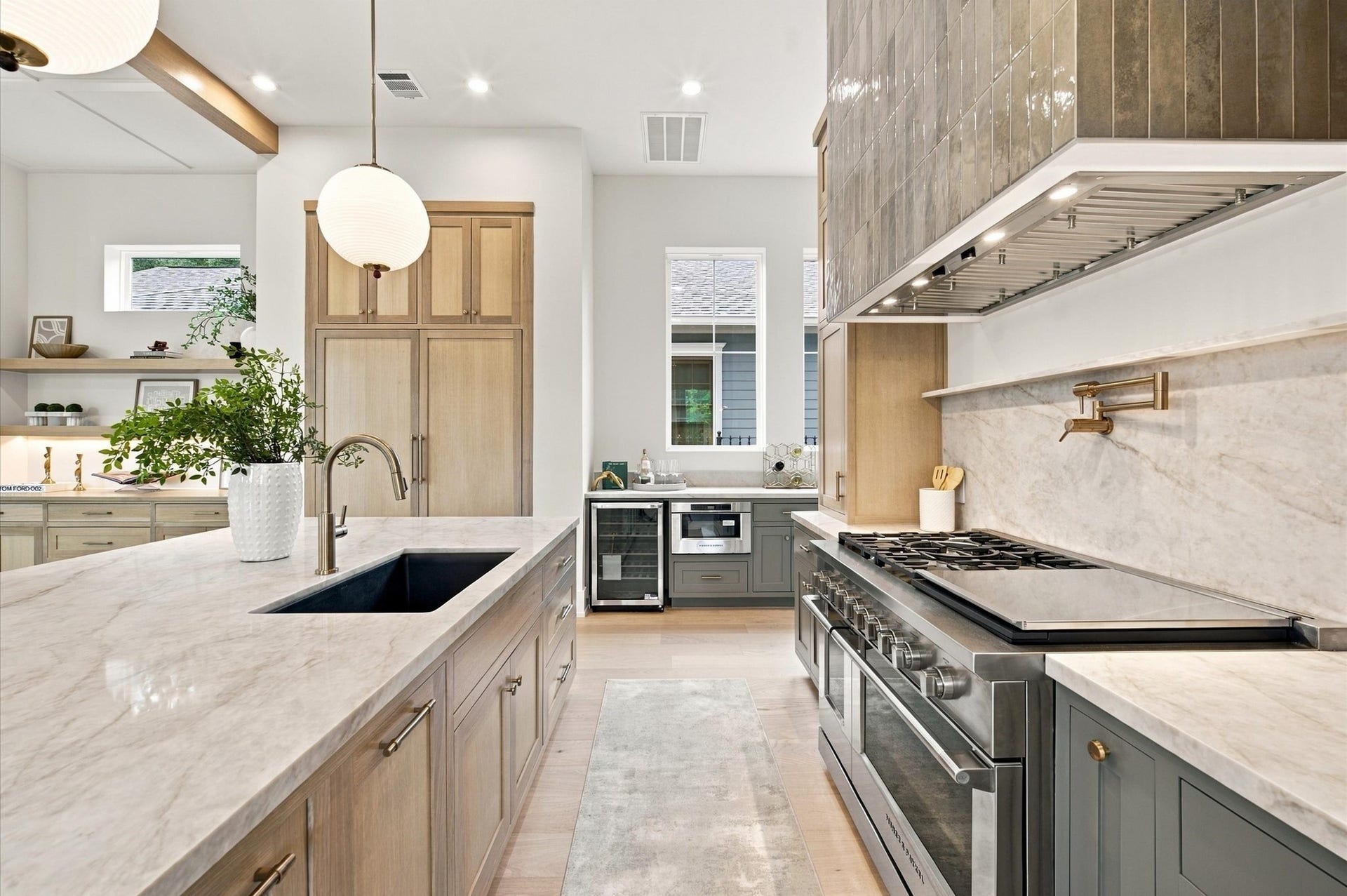 248 W 22nd Street, Houston, TX 77008 248 W 22nd Street, Houston, TX 77008
