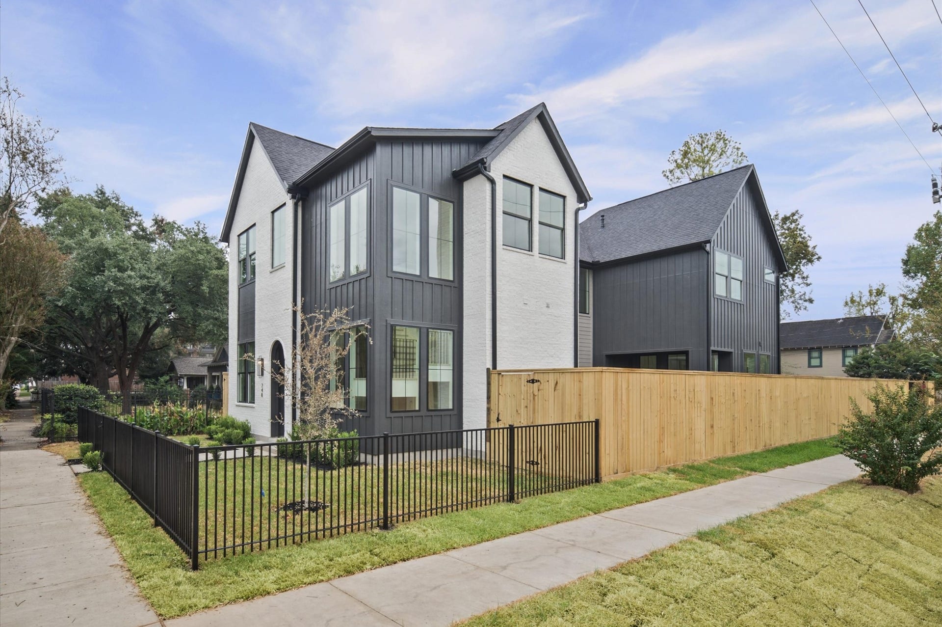 248 W 22nd Street, Houston, TX 77008 248 W 22nd Street, Houston, TX 77008
