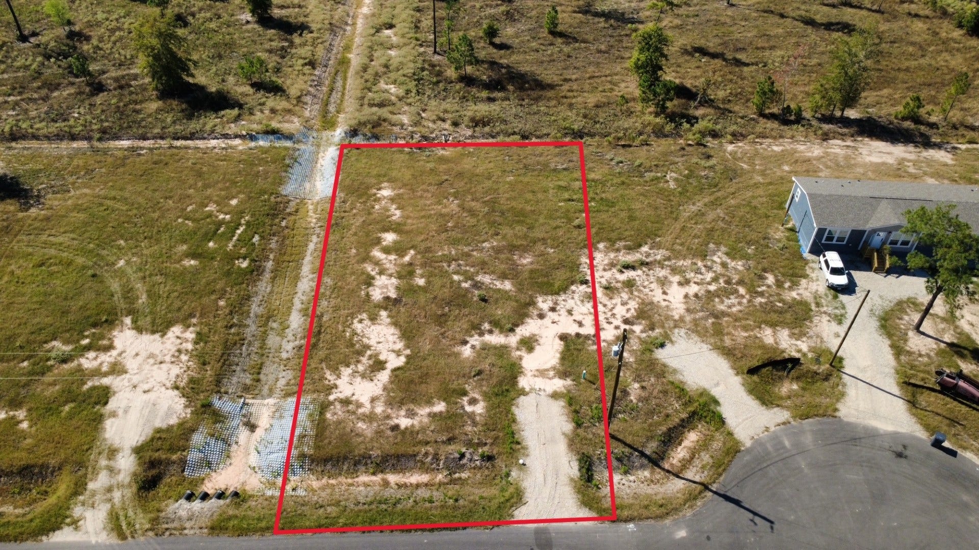 Photo for illustration purposes only. Buyer will need to verify lot dimensions and any applicable easements.