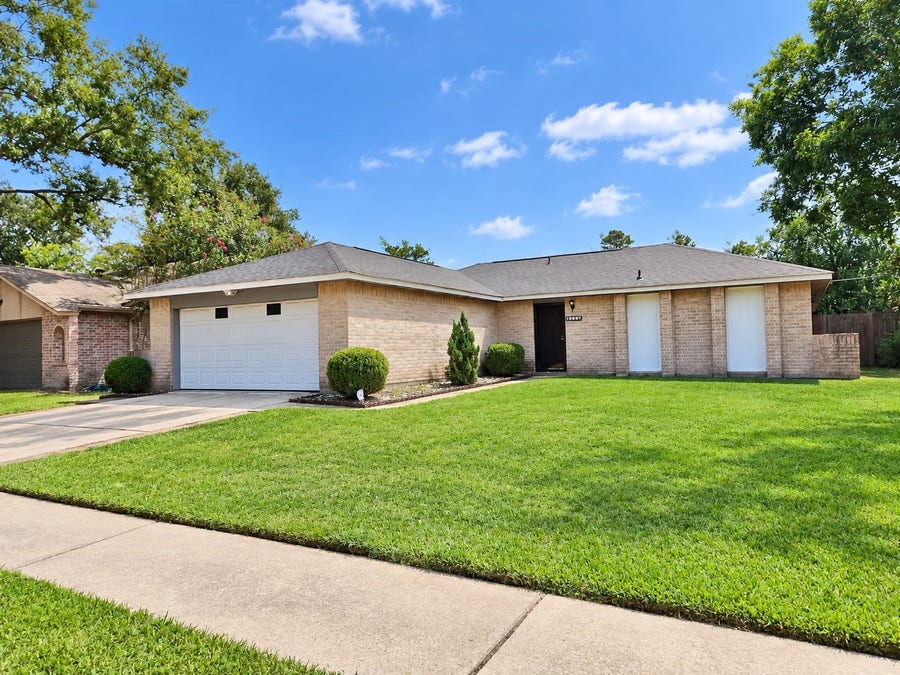 Property photo for 6932 Foxwaithe Lane, Humble, TX