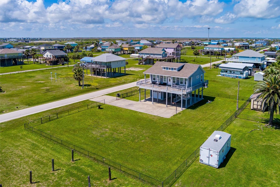 Property photo for 872 O Neil Road, Crystal Beach, TX