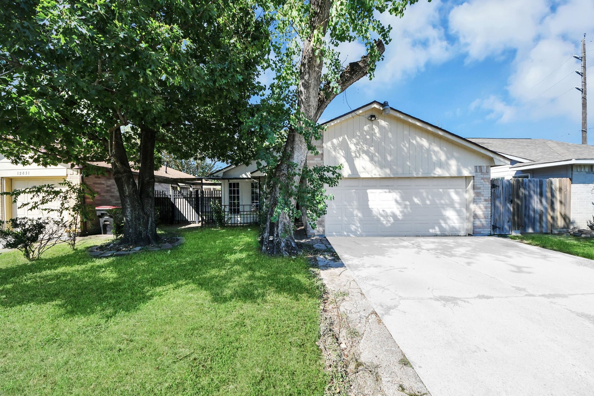 12035 W Marsham Circle, Houston, TX 77066 12035 W Marsham Circle, Houston, TX 77066