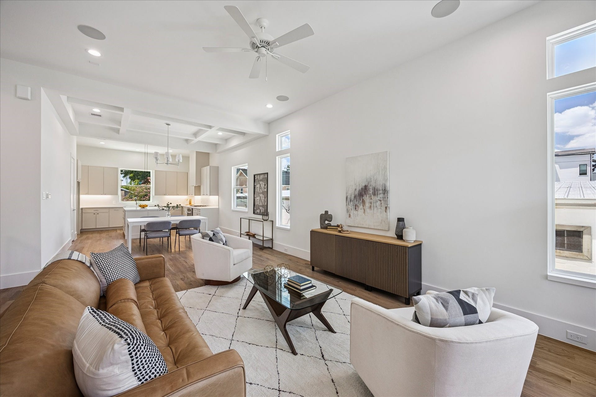 310 Fowler Street, Houston, TX 77007 Open concept living designed for effortless entertaining and everyday living.