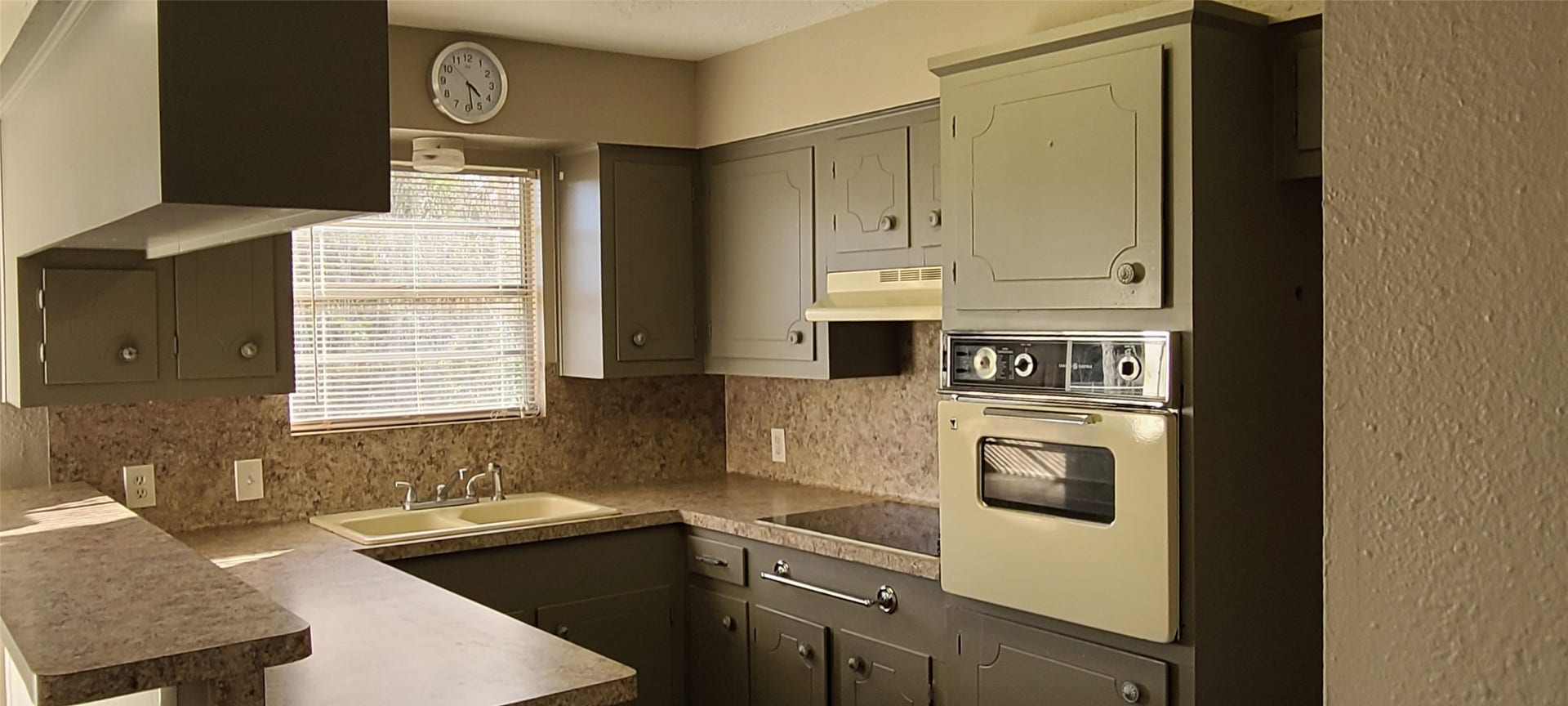 17419/17421-17423/17425 Fir Road, Alvin, TX 77511 Kitchen
