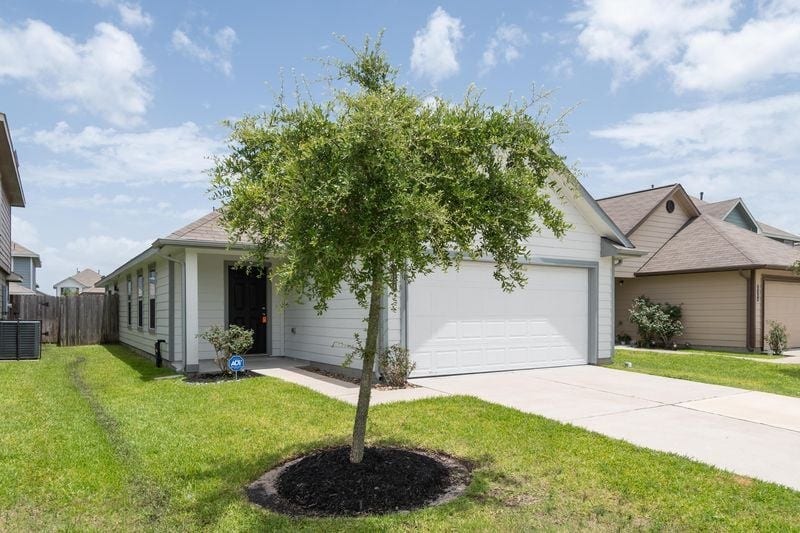 Property photo for 5438 Latta Plantation Drive, Katy, TX