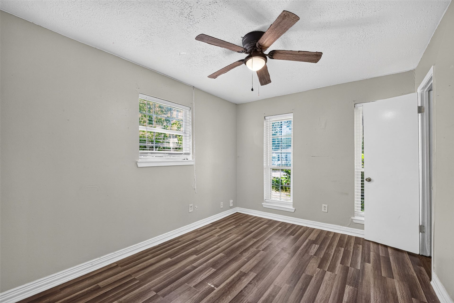15322 Tonya Drive, Houston, TX 77060