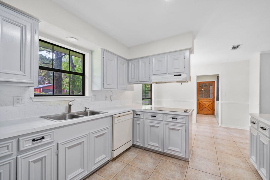Property photo for 17406 Bobcat Trail, Cypress, TX