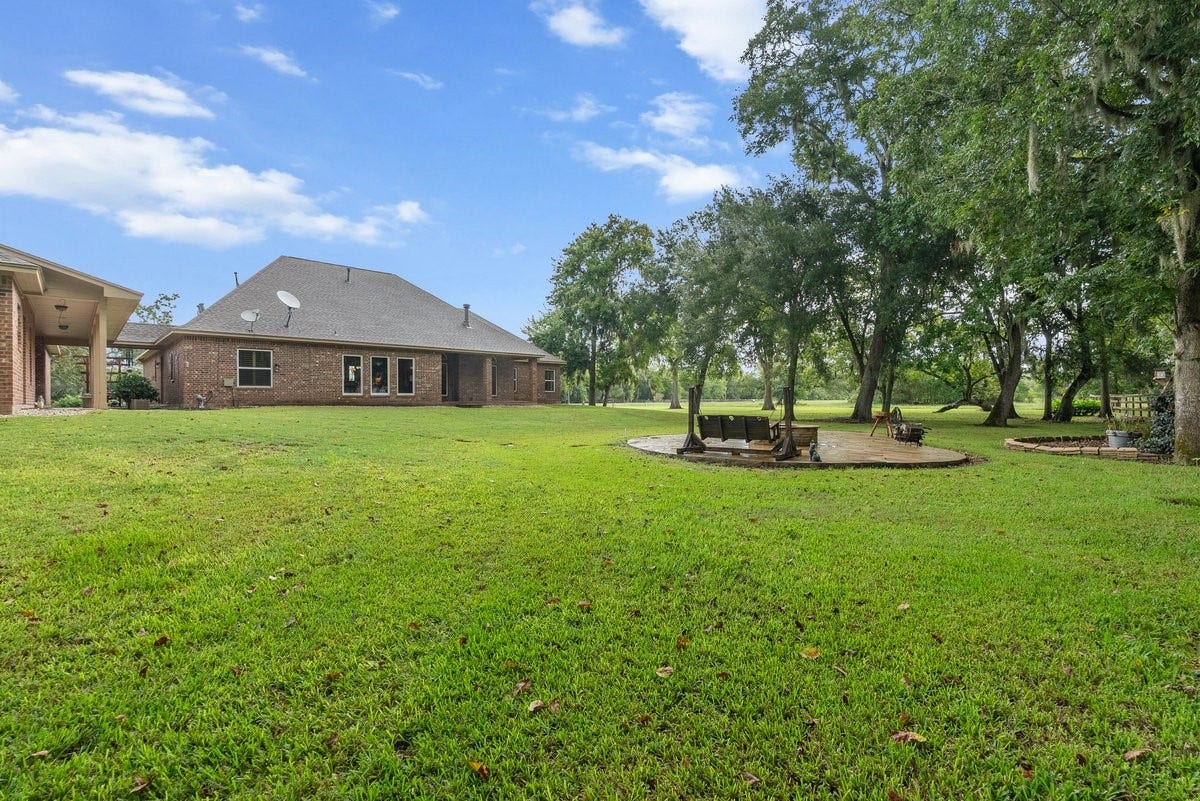 1303 China Grove Drive, Rosharon, TX 77583 1303 China Grove Drive, Rosharon, TX 77583