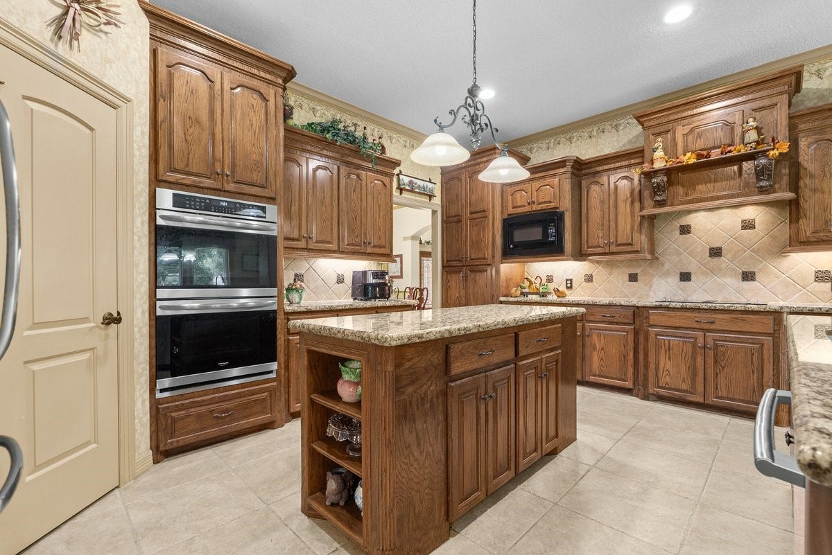 1303 China Grove Drive, Rosharon, TX 77583 1303 China Grove Drive, Rosharon, TX 77583