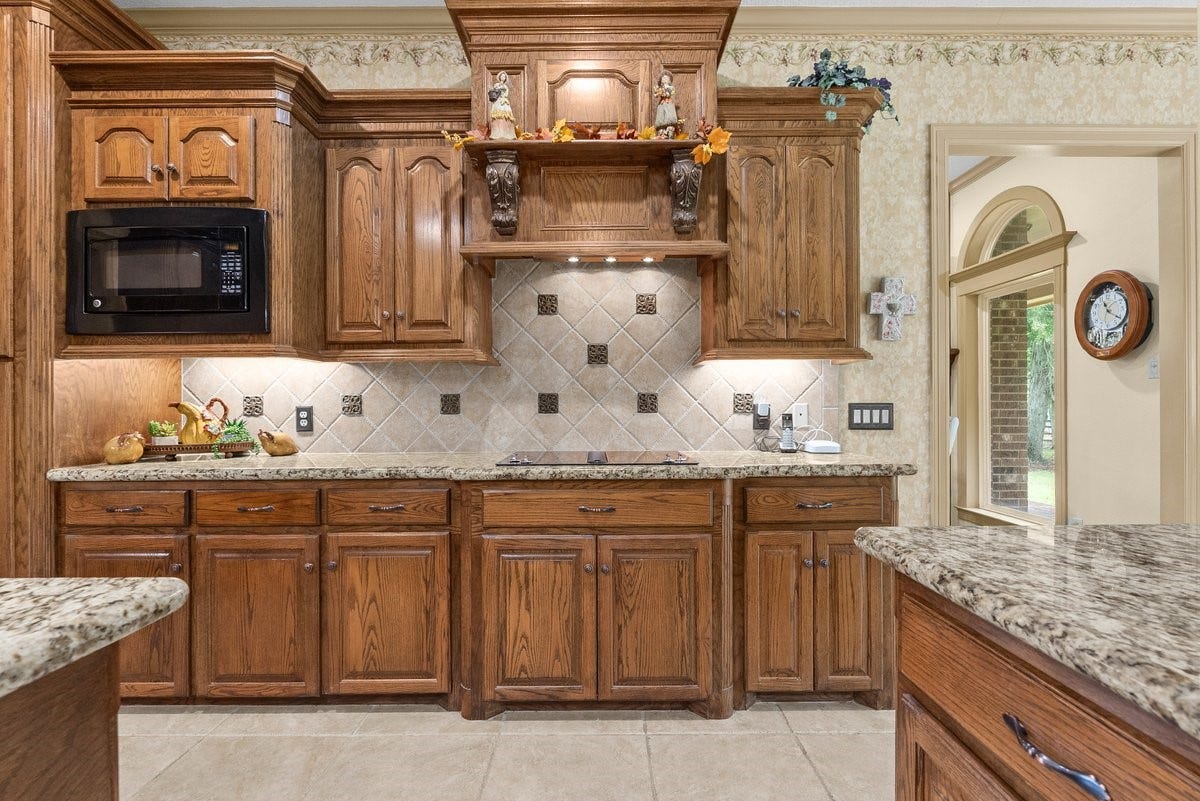 1303 China Grove Drive, Rosharon, TX 77583 1303 China Grove Drive, Rosharon, TX 77583