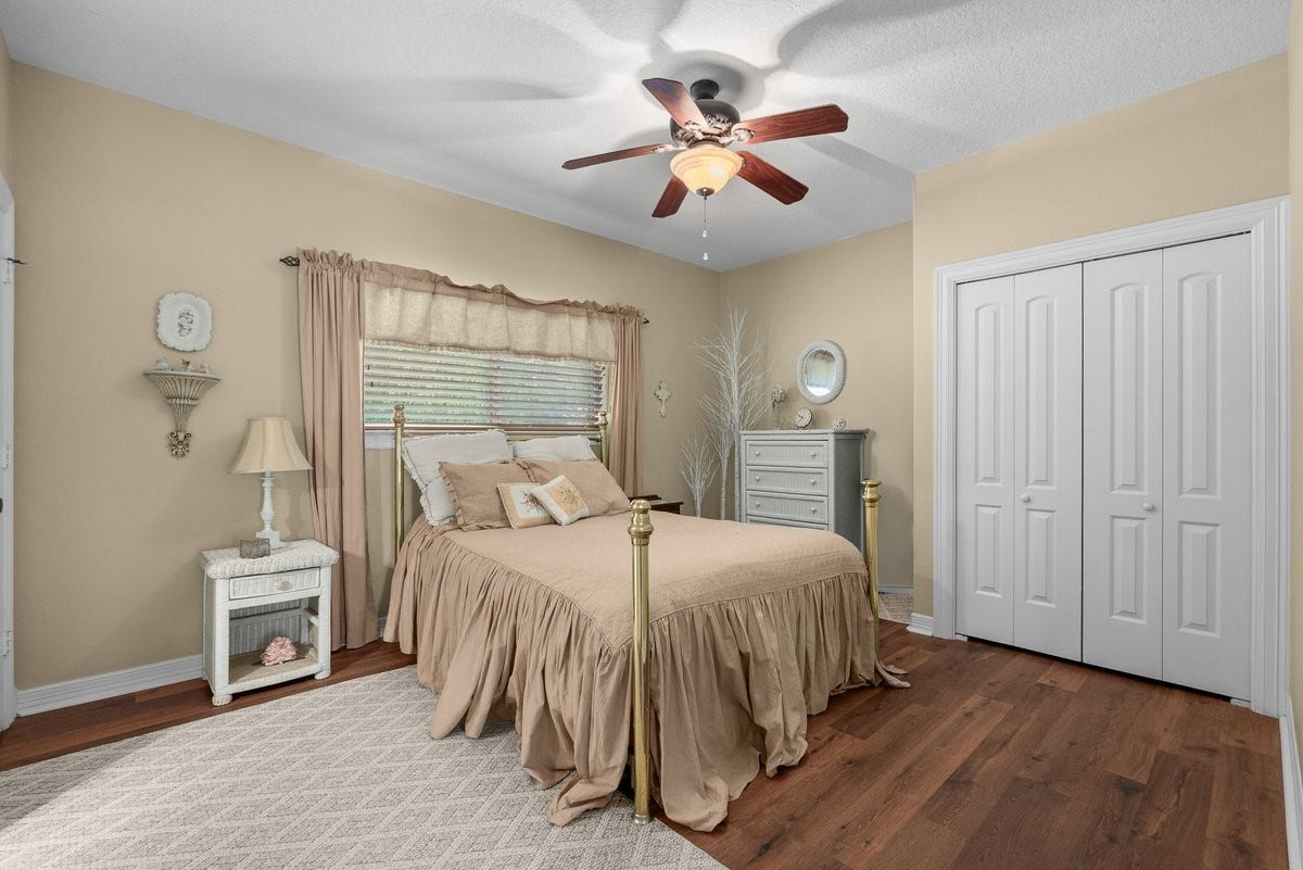 1303 China Grove Drive, Rosharon, TX 77583 Mother in law suite Bedroom.