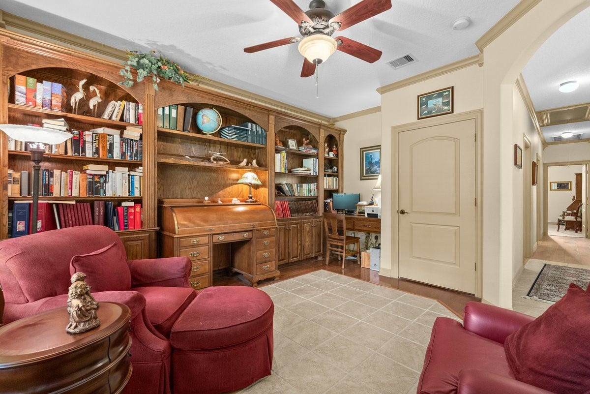 1303 China Grove Drive, Rosharon, TX 77583 Office area