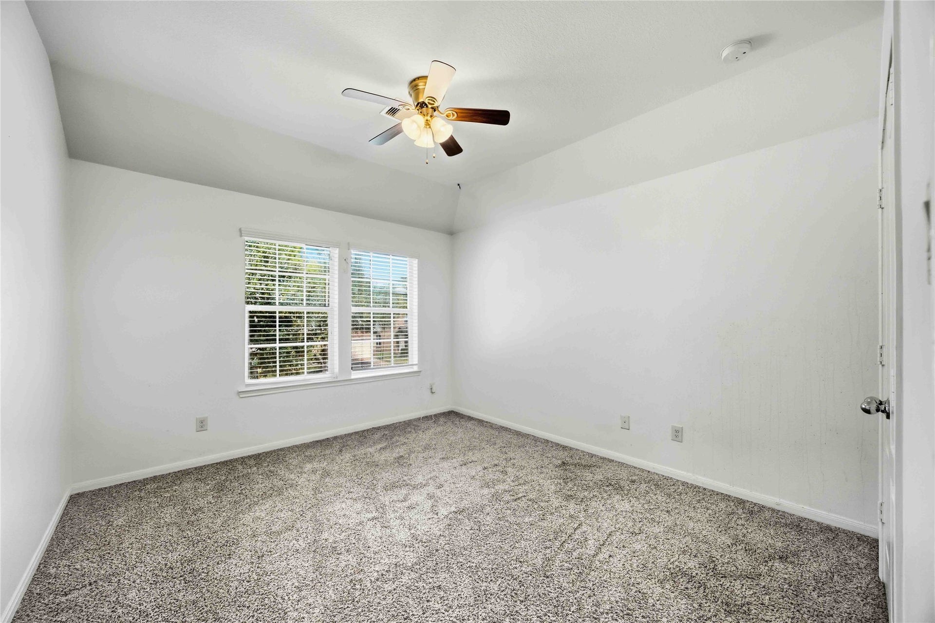 2522 Crystal Shore Drive, Rosharon, TX 77583