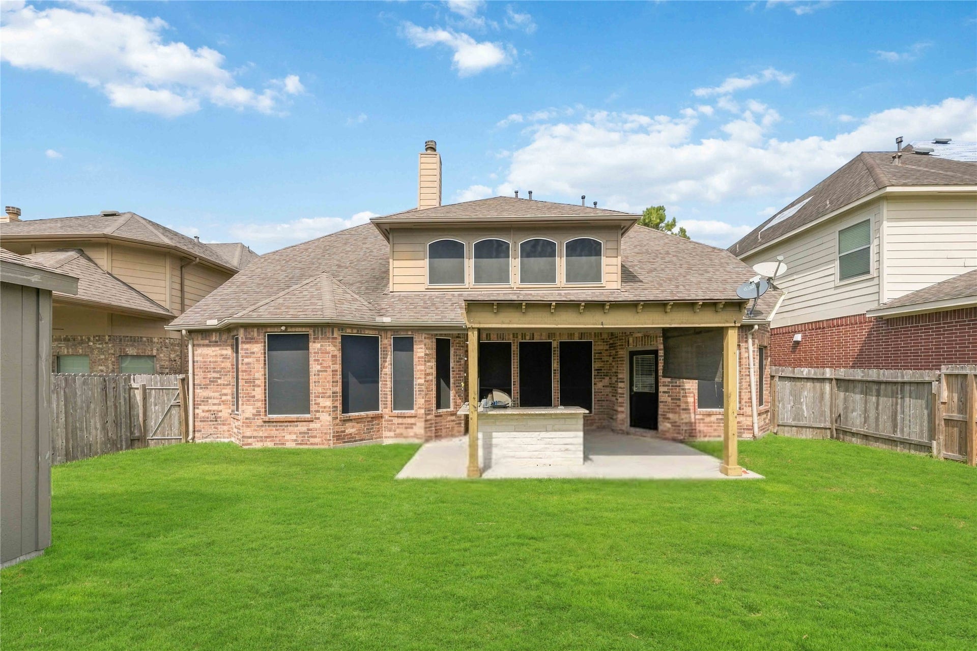 2522 Crystal Shore Drive, Rosharon, TX 77583