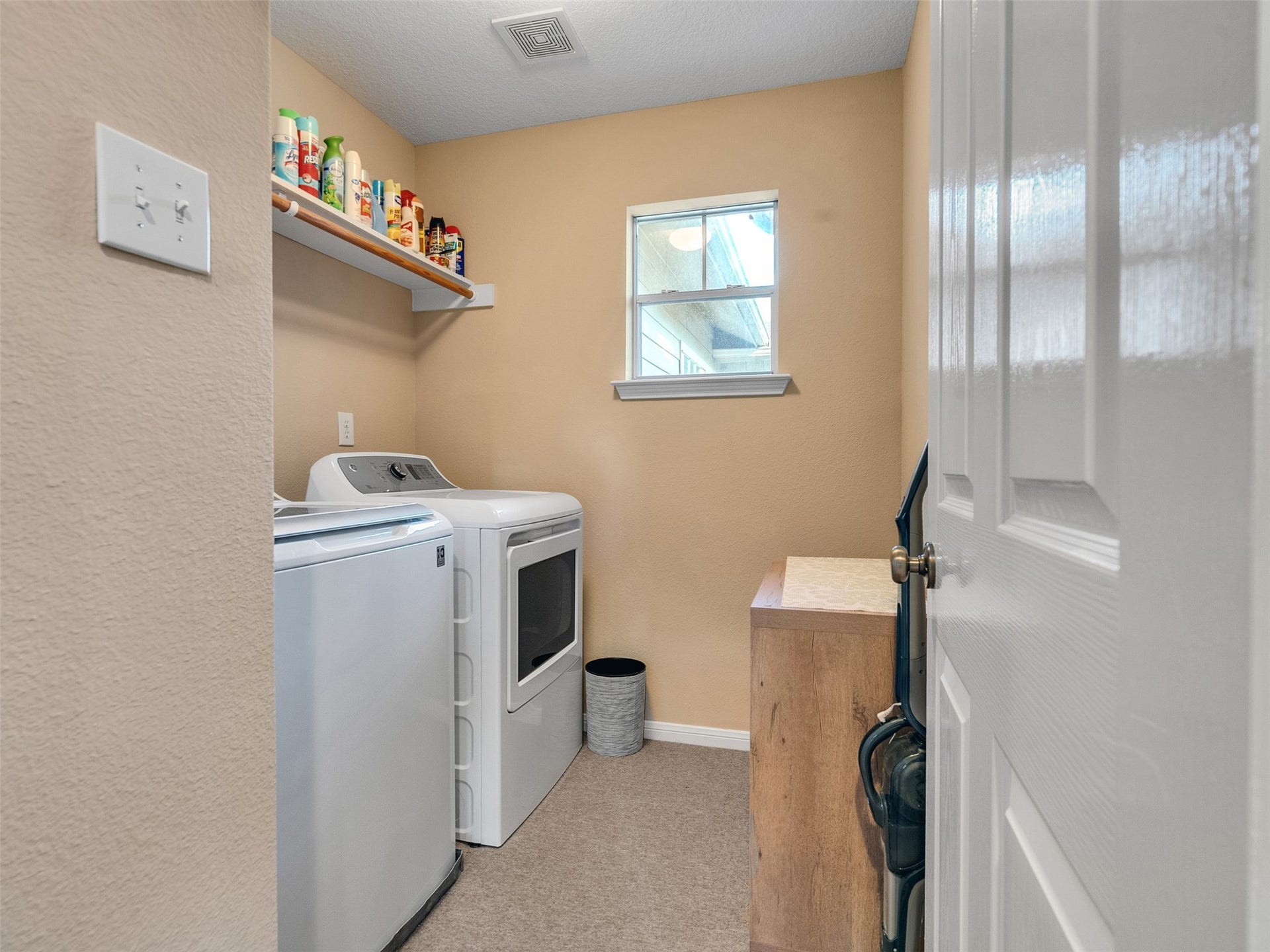 83 Scarlet Woods Court, #83, The Woodlands, TX 77380 Laundry upstairs W/D included. Iron and ironing board and all essentials for feeling like home.