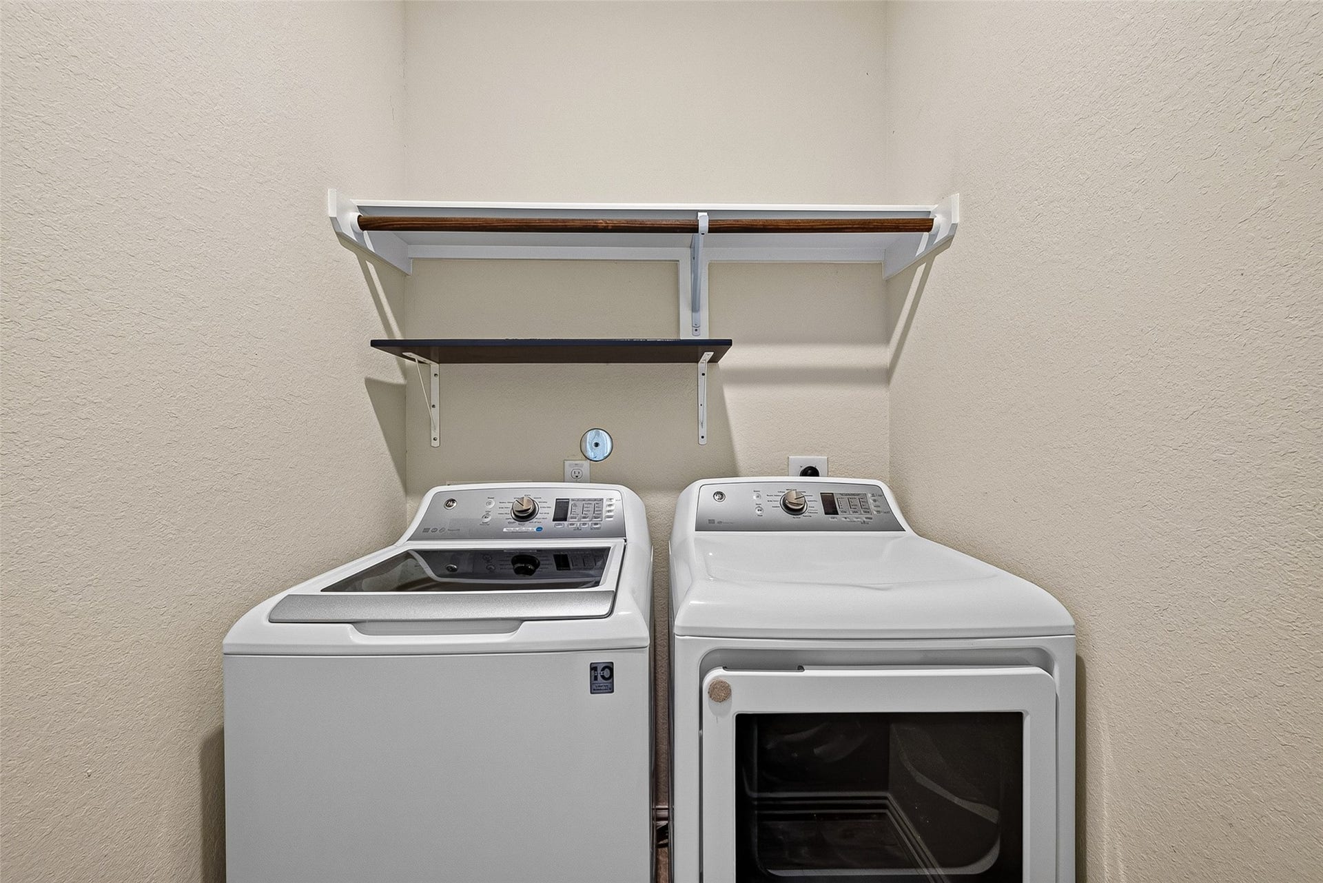 23010 Tindarey Falls Lane, Katy, TX 77493 Washer And Dryer Included