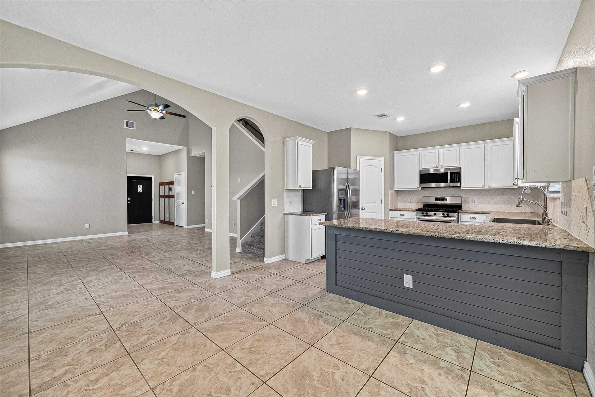 23010 Tindarey Falls Lane, Katy, TX 77493 Breakfast Bar