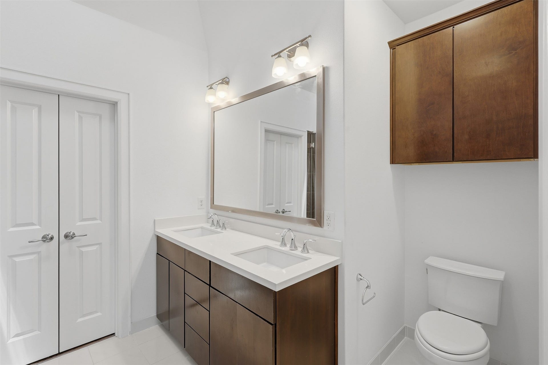 3302 Audley Street, #126, Houston, TX 77098 Double sinks in primary bathroom.