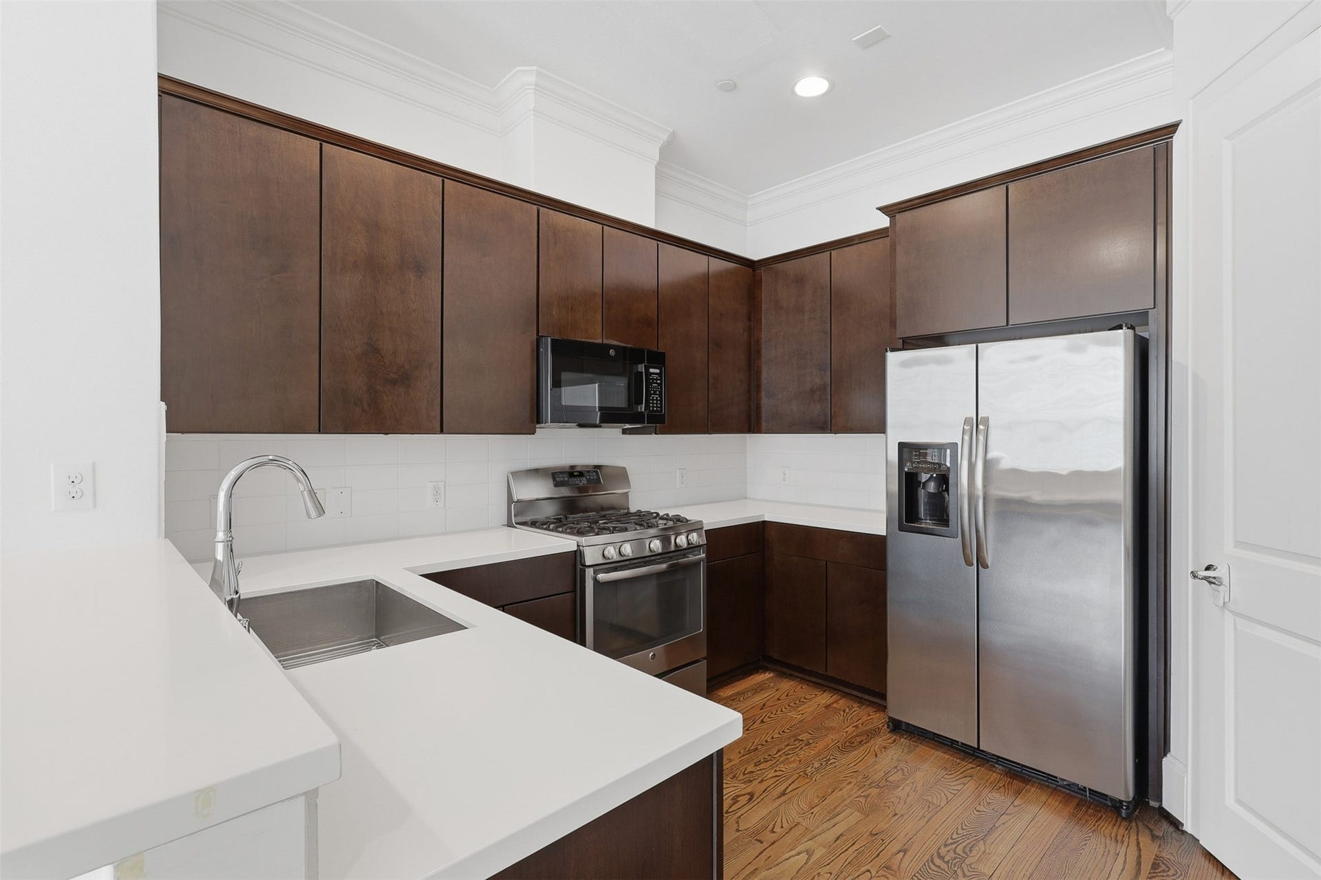 3302 Audley Street, #126, Houston, TX 77098 Updated Kitchen with large pantry and abundant storage.