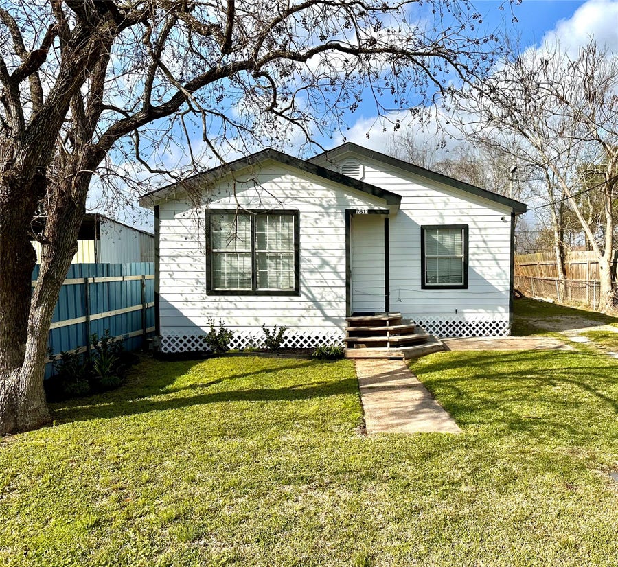 Property photo for 7811 Saint Louis Street, Houston, TX