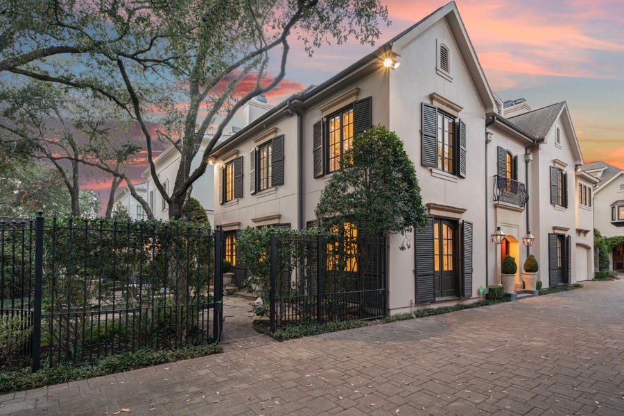 Property photo for 5012 Tangle Lane, Houston, TX