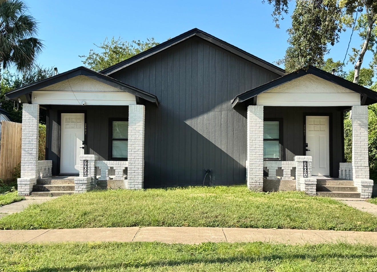 2802 Holman Street, Houston, TX 77004 2802 Holman Street, Houston, TX 77004
