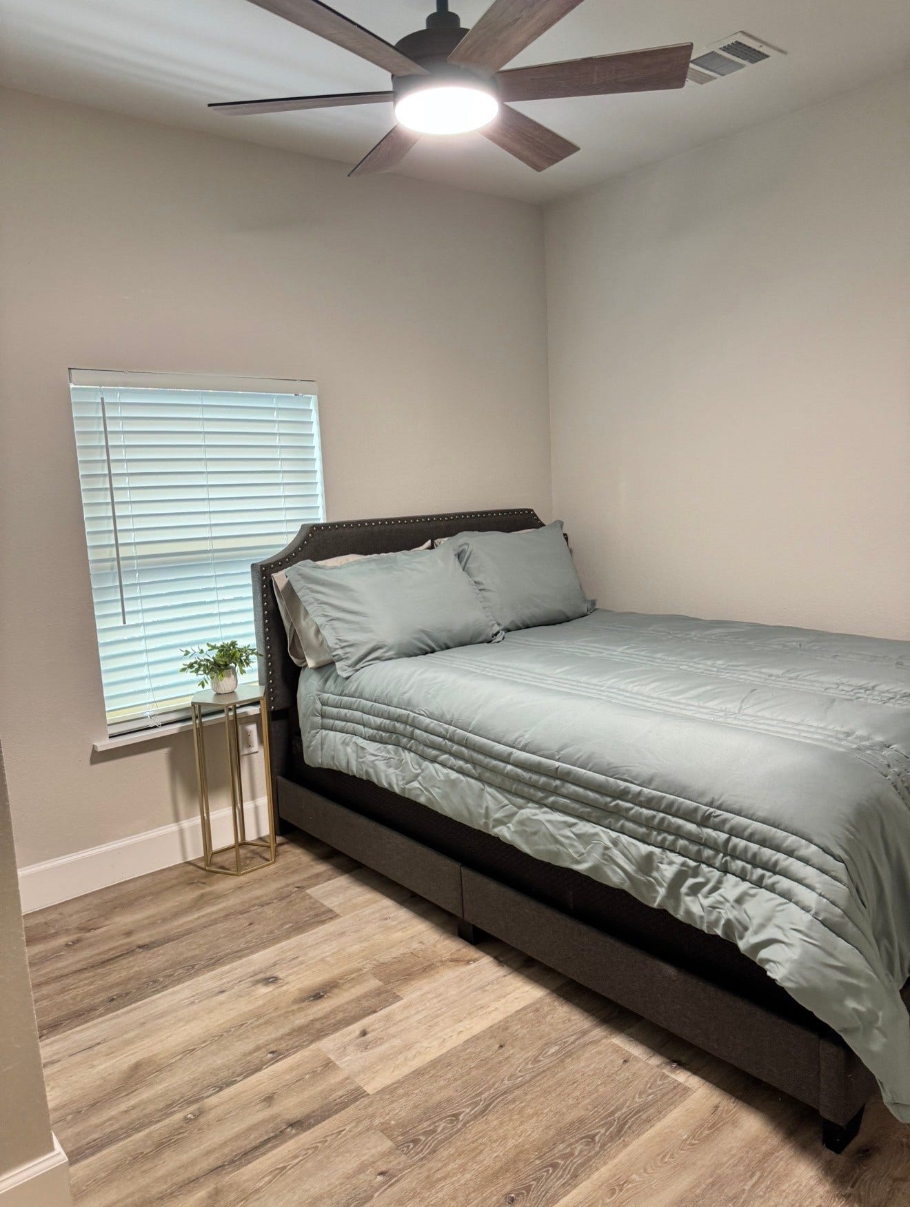 2802 Holman Street, Houston, TX 77004 2802 Holman Street, Houston, TX 77004