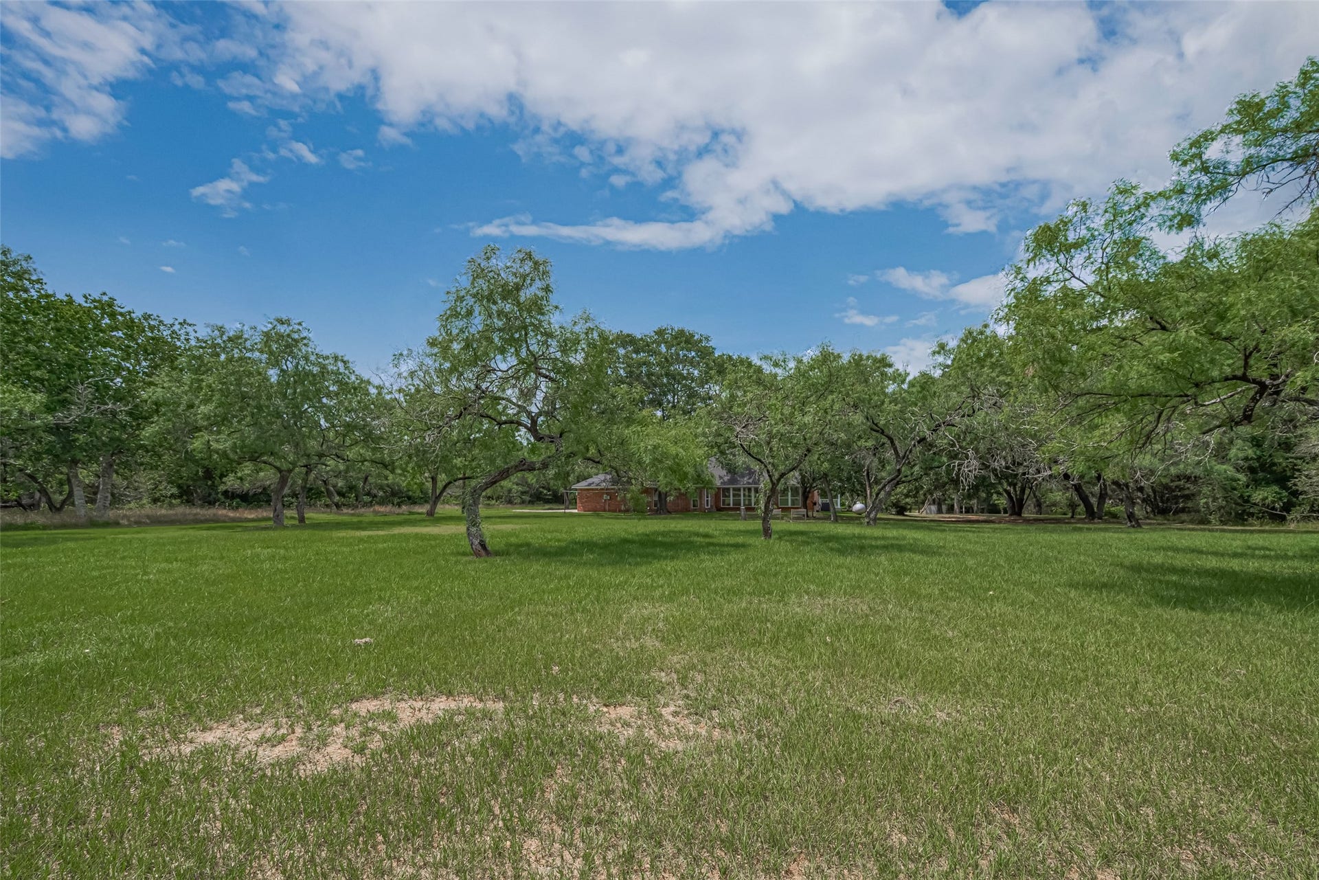 144 Pin Oak Lane, Hempstead, TX 77445 144 Pin Oak Lane, Hempstead, TX 77445