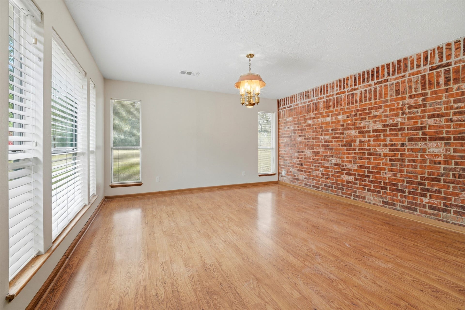 144 Pin Oak Lane, Hempstead, TX 77445 144 Pin Oak Lane, Hempstead, TX 77445