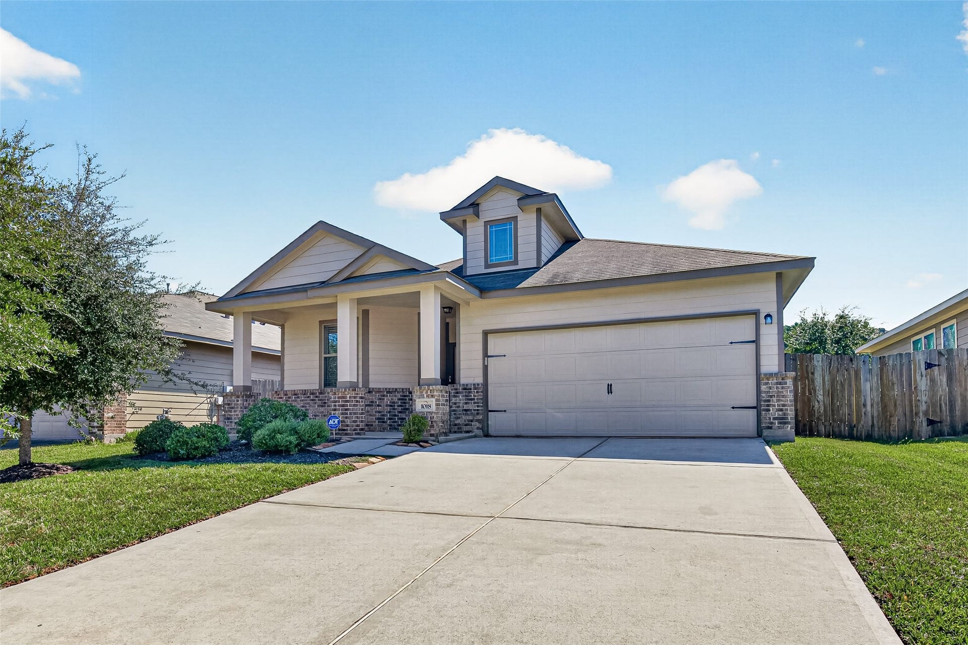 1018 Pleasant Bend, Conroe, TX 77301 1018 Pleasant Bend - a wonderful place to call home!