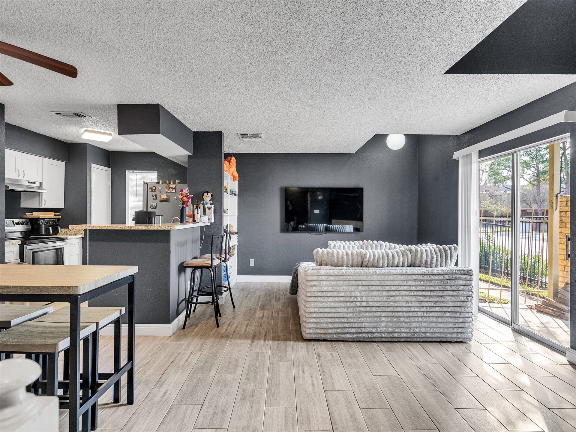 1515 Sandy Springs Road, #201, Houston, TX 77042 1515 Sandy Springs Road, #201, Houston, TX 77042
