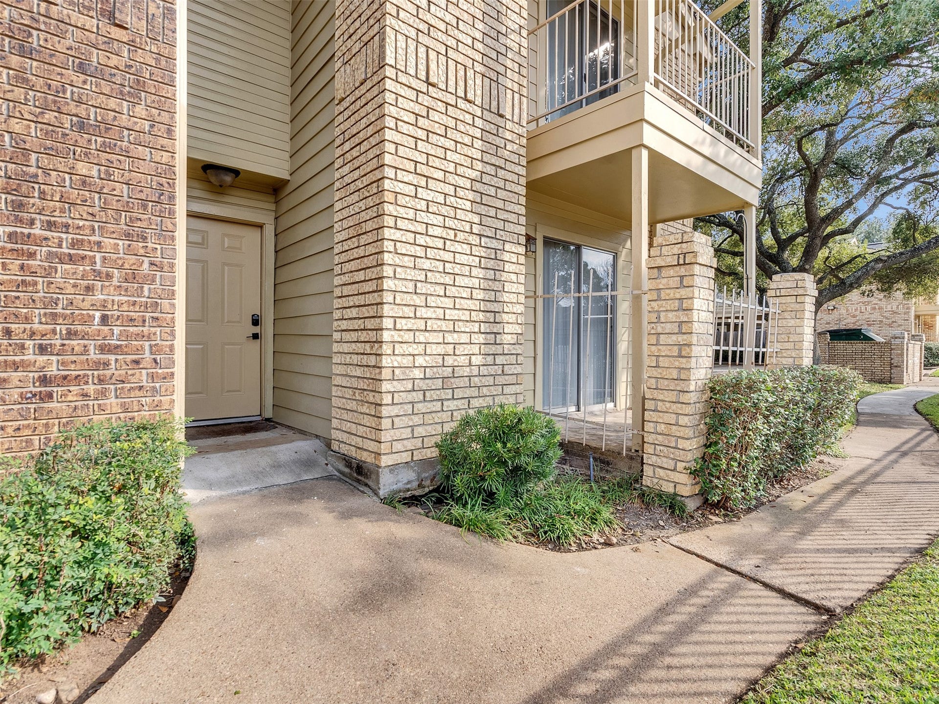 1515 Sandy Springs Road, #201, Houston, TX 77042 1515 Sandy Springs Road, #201, Houston, TX 77042