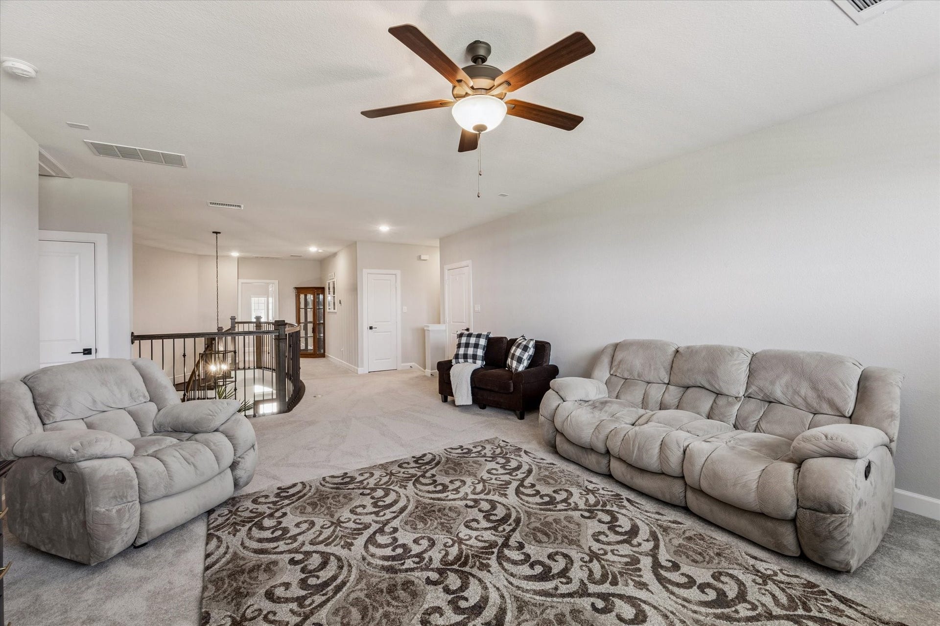 2547 Sandy Lake Drive, Friendswood, TX 77546 2547 Sandy Lake Drive, Friendswood, TX 77546