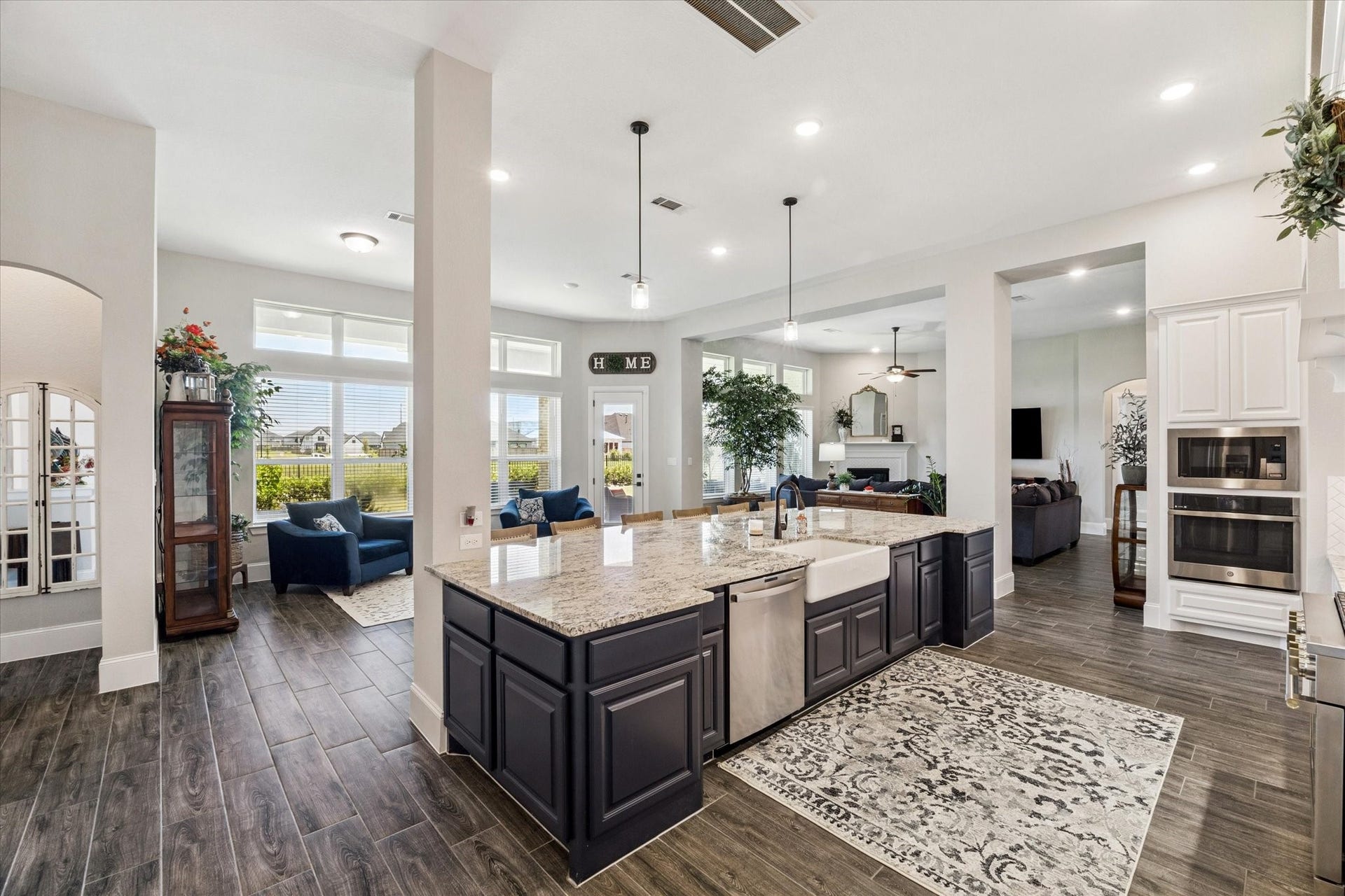 2547 Sandy Lake Drive, Friendswood, TX 77546 2547 Sandy Lake Drive, Friendswood, TX 77546