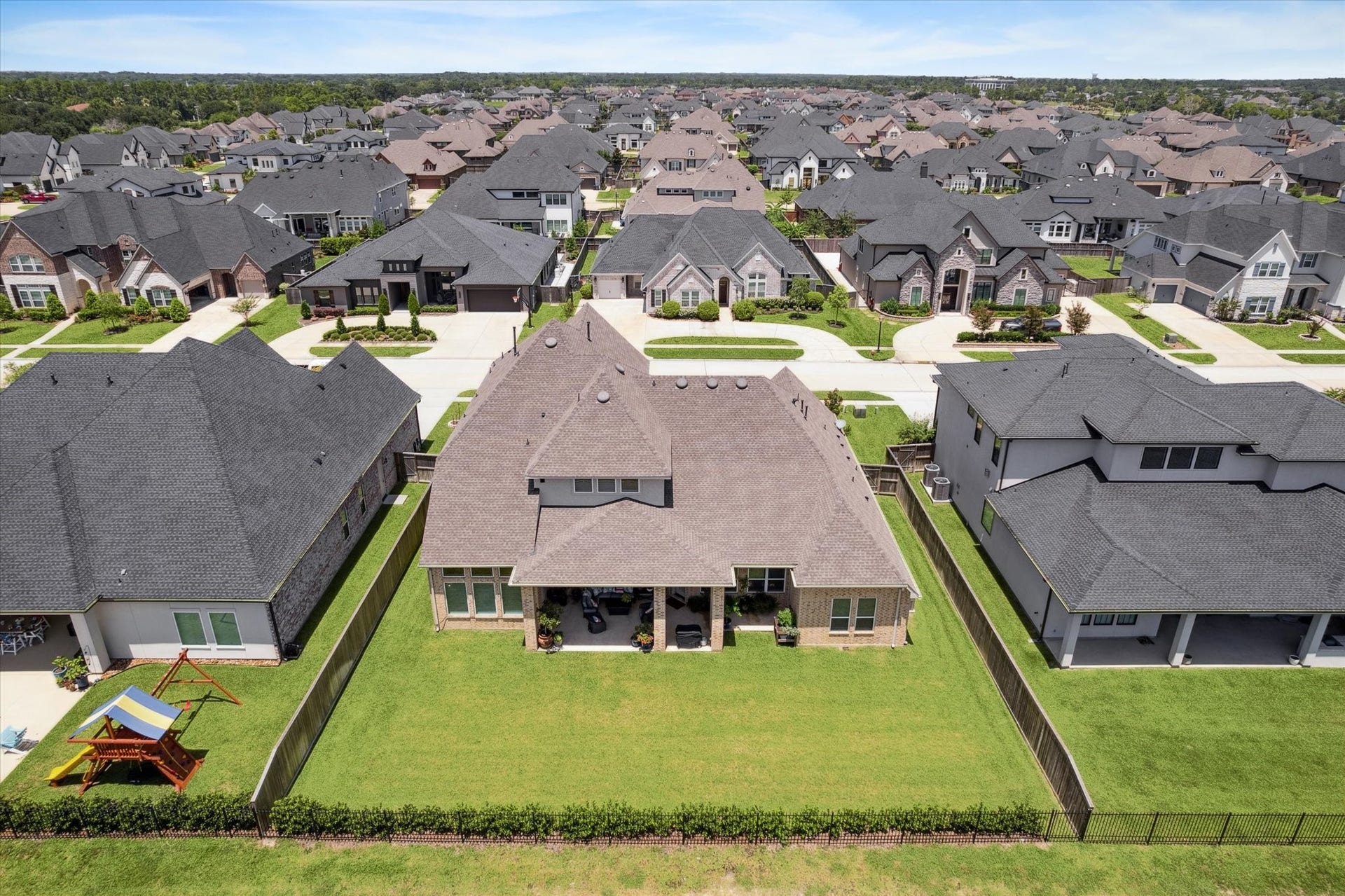 2547 Sandy Lake Drive, Friendswood, TX 77546 2547 Sandy Lake Drive, Friendswood, TX 77546