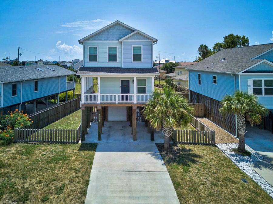 Property photo for 12835 E Conquistador Drive, Galveston, TX