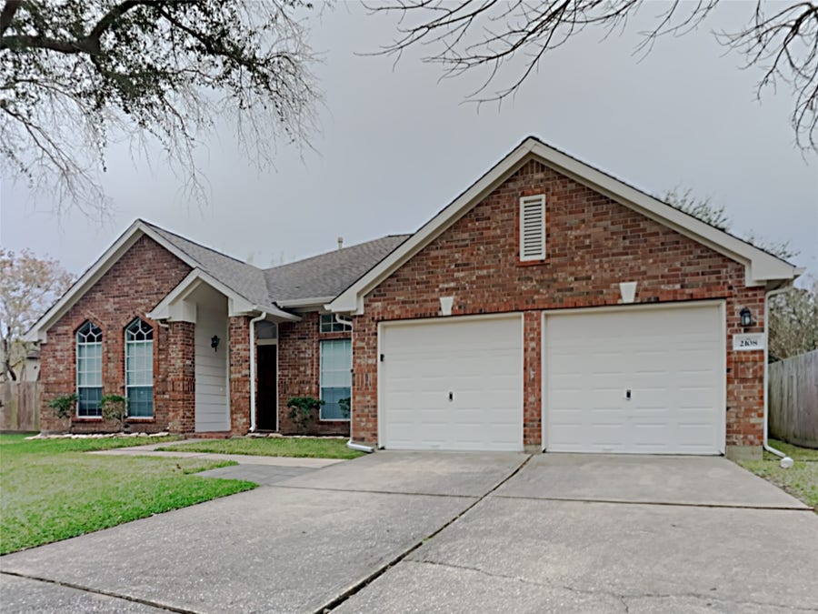 Property photo for 2108 Stillwater Bay Court, League City, TX