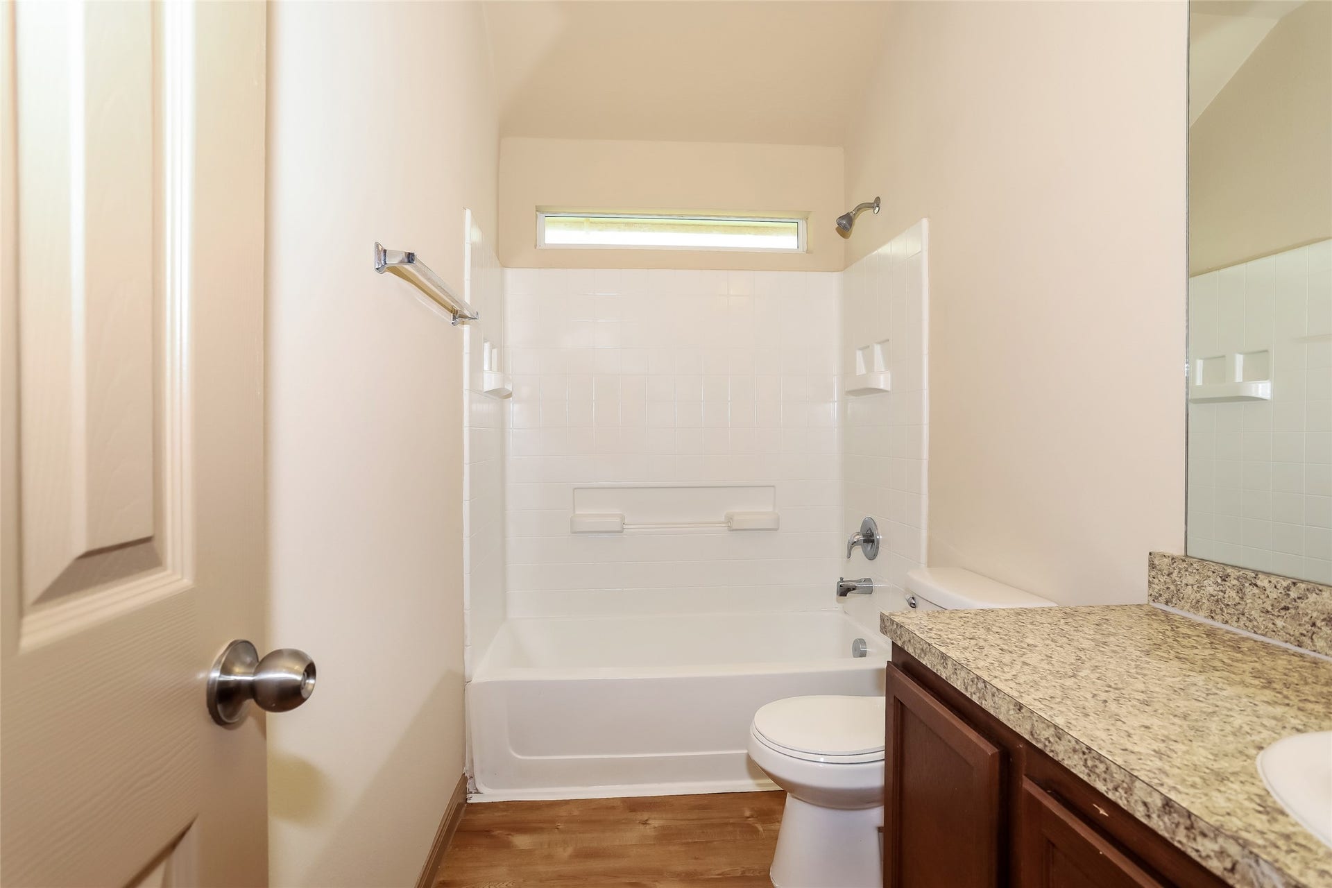 19035 Moynihan Drive, Katy, TX 77449 Photos may be representative of the floor plan and not the exact home. Finishes, layout, and features of the actual property for lease may vary.