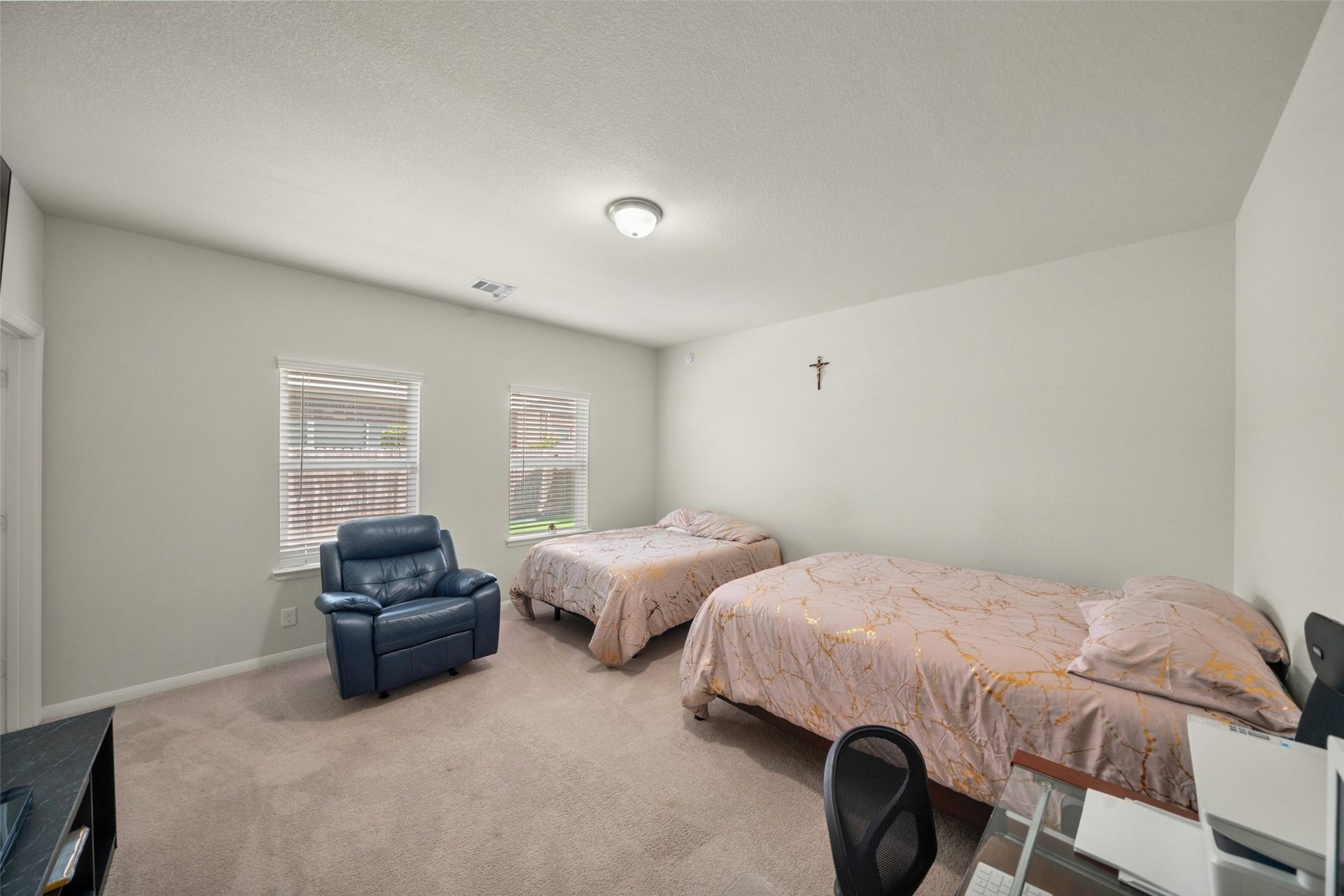 2324 Harmony Glade Lane, Spring, TX 77386 Primary bedroom