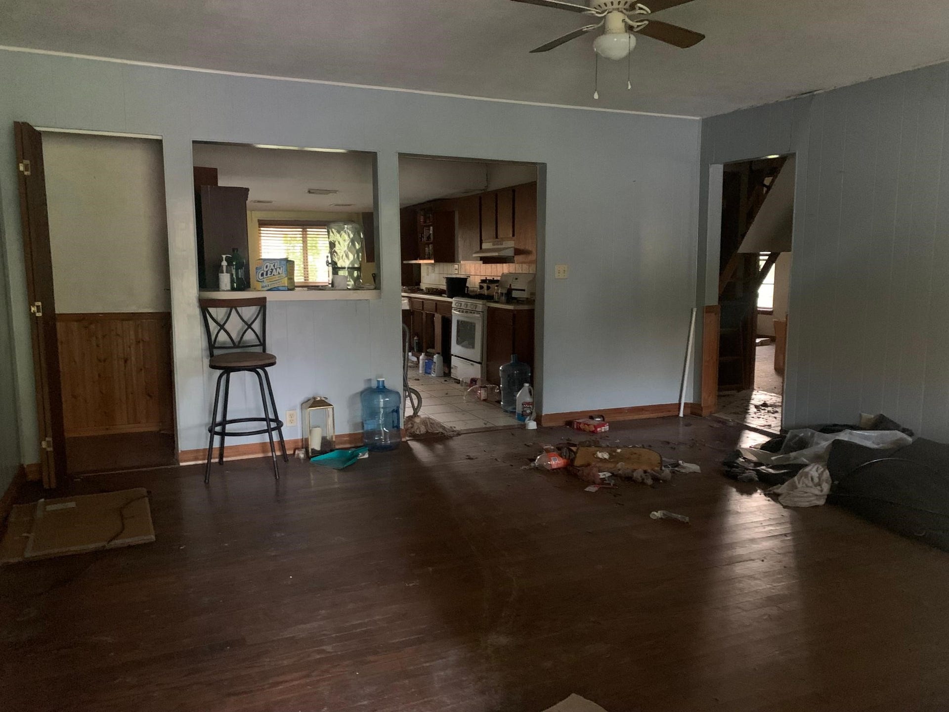 215 Jasmine Street, Lake Jackson, TX 77566